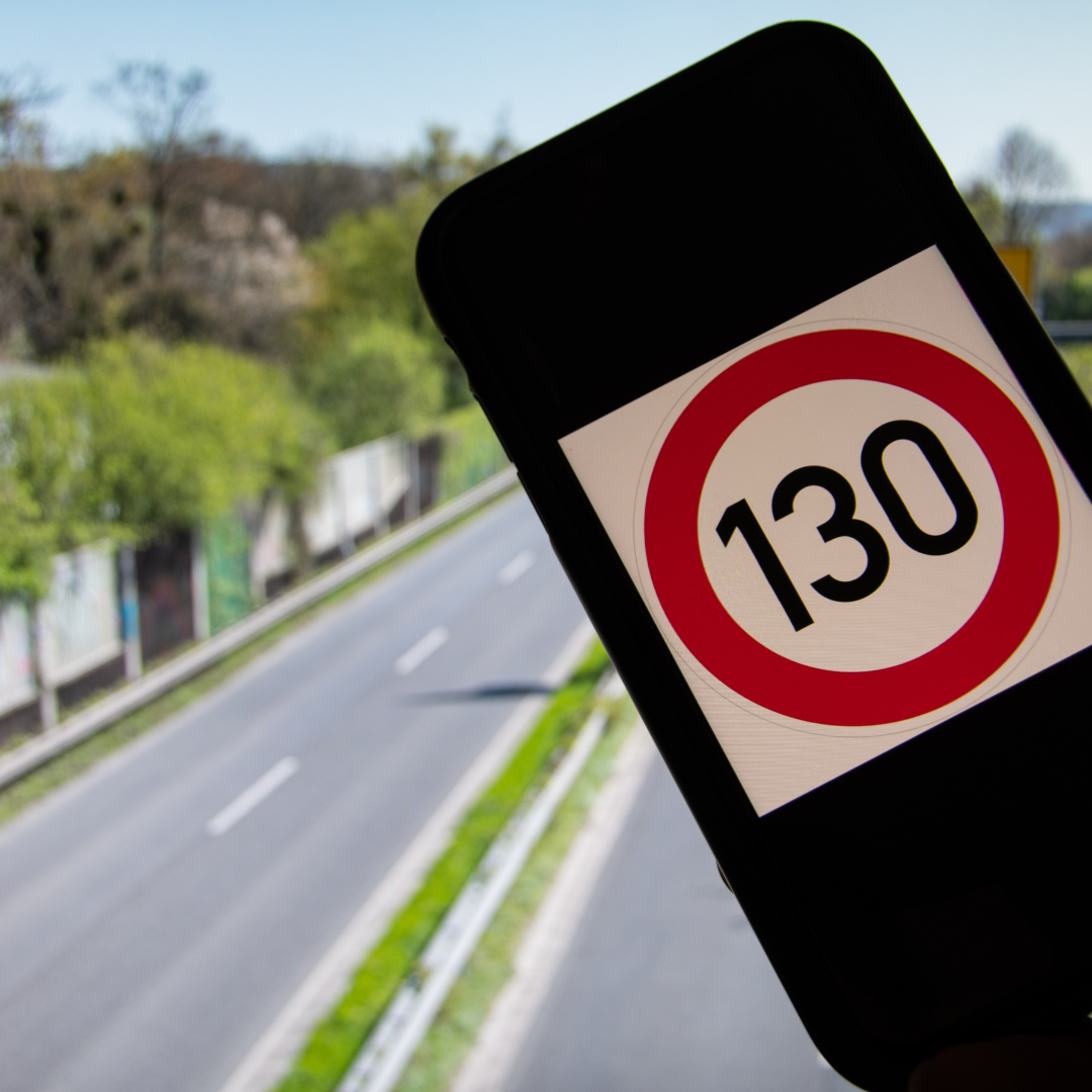 Overdag 130 km/u rijden? Op deze snelwegen mag het weer! image